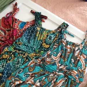🌼MULTICOLORED MAXI DRESS BUNDLE🌼
